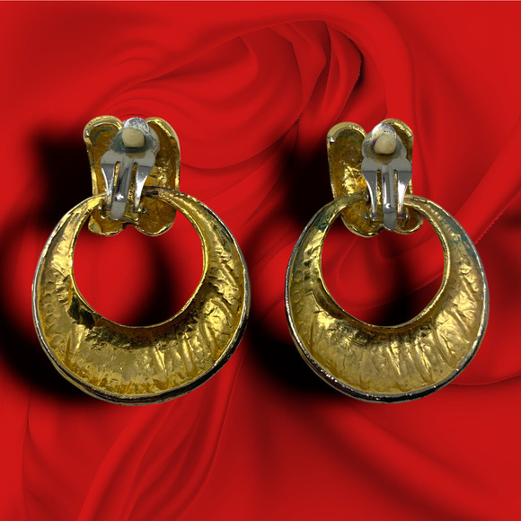 Vintage 1980's Oversized Gold Black Doorknocker Clip On Earrings Couture Runway - Picture 2 of 4